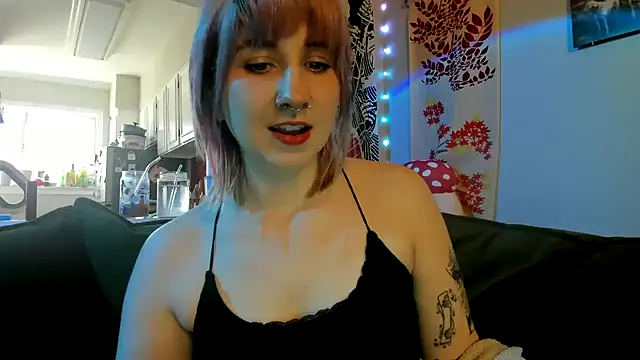 LedaBun online show from February 28, 6:51 pm