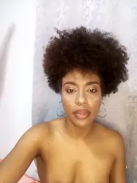 thaimy  online show from October 16, 11:29 pm