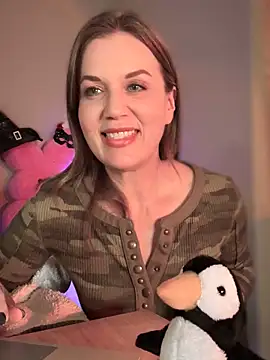 Snapshot of MaiseKnox chatting on October 11, 11:51 pm MaiseKnox online show from October 11, 11:51 pm