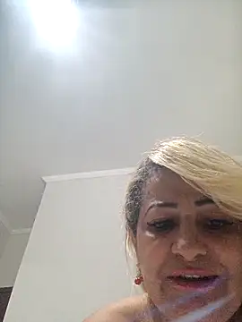 vivifernades online show from April 12, 11:57 am