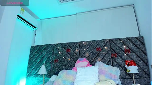 Vivi prinncess online show from December 3, 1:30 am