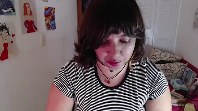 soynanabela28 online show from December 5, 5:40 am