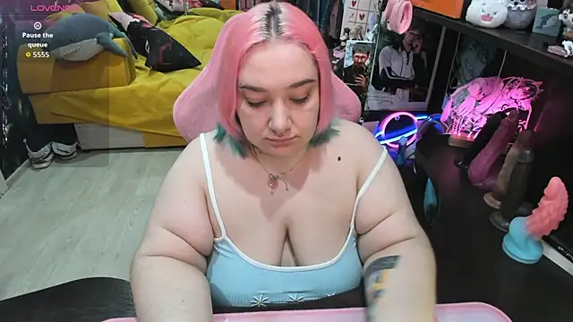 Softie Sofy online show from March 31, 1:49 am