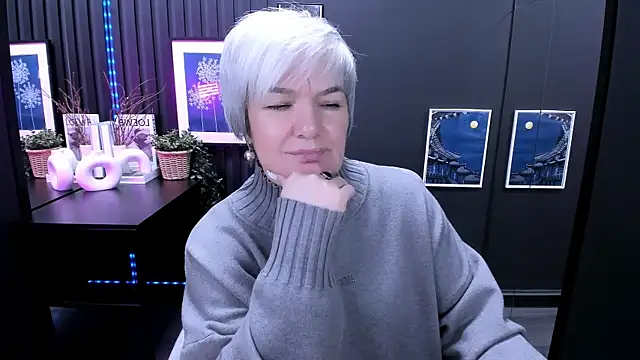 CarmenSoft online show from March 1, 9:14 pm