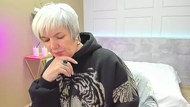 Snapshot of CarmenSoft chatting on October 2, 8:58 pm CarmenSoft online show from October 2, 8:58 pm