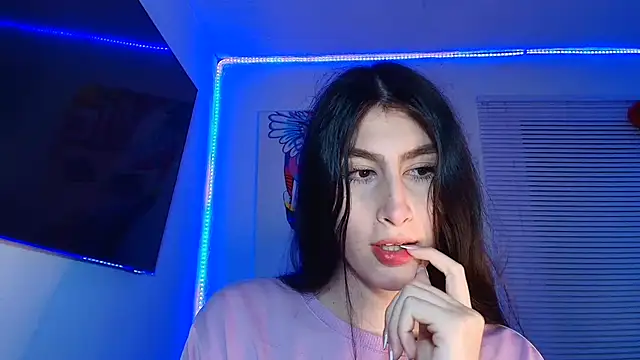 Snapshot of valeria_gonzales_ chatting on October 2, 1:10 am valeria gonzales online show from October 2, 1:10 am