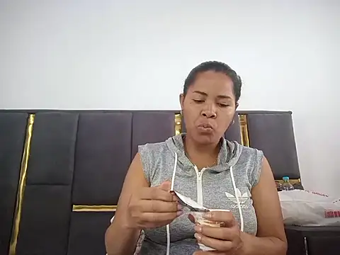 aleixane online show from July 28, 5:27 am