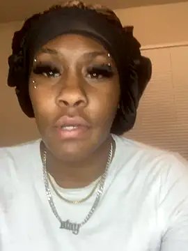 Foreignthababyy online show from January 7, 5:44 am