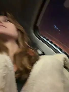 -AngelAri- online show from April 9, 6:02 pm