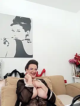 RebeccaNoble online show from April 14, 12:22 am