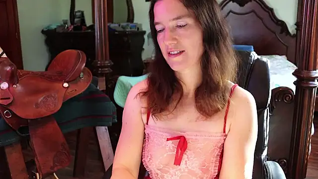 thornburyrose online show from February 15, 8:08 pm