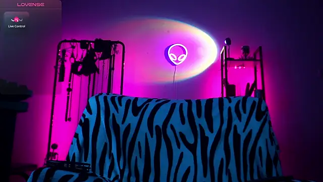 CyberXGoddess online show from December 3, 2:14 am