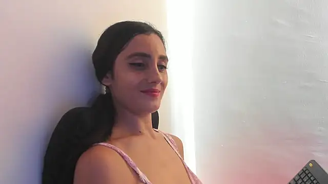 izzy cum online show from May 24, 7:13 pm