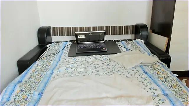 sweet-tinqerbell online show from June 16, 6:58 am
