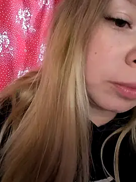 Zuli Kiska online show from November 26, 9:49 pm