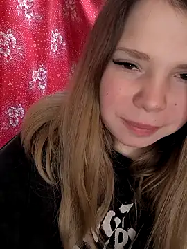 Zuli Kiska online show from February 8, 9:29 pm