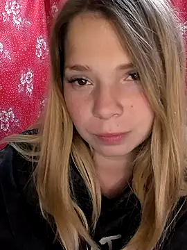 Zuli Kiska online show from September 14, 7:56 pm