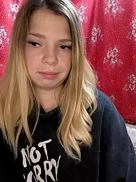 Zuli Kiska online show from September 27, 12:01 pm