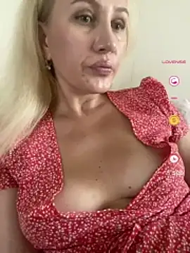 YourBlondee online show from July 14, 2:05 am