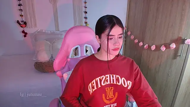 iriswest  online show from April 5, 1:48 am