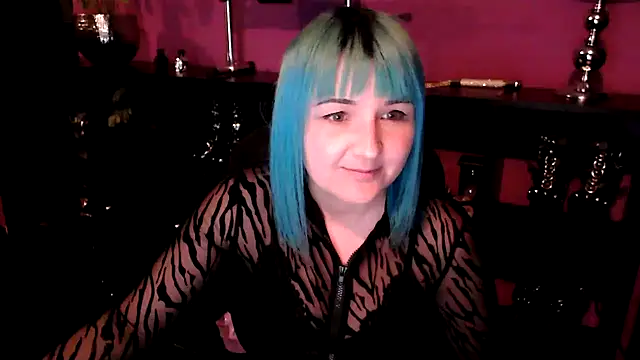 beauty-of-pain online show from May 4, 7:28 pm