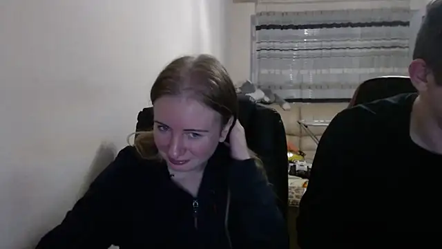 PeterAndJen online show from September 29, 5:51 pm