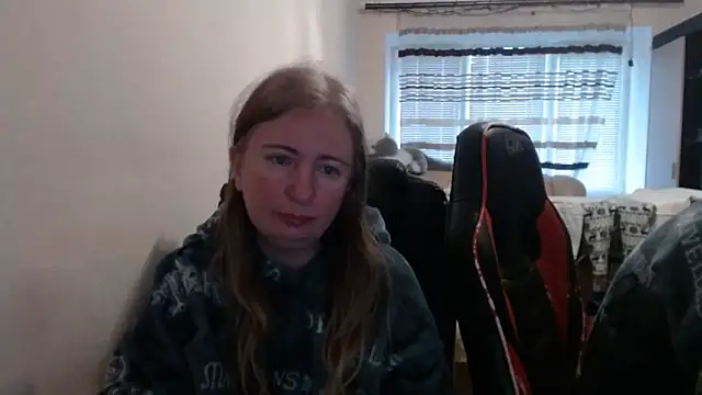 PeterAndJen online show from February 6, 7:23 am