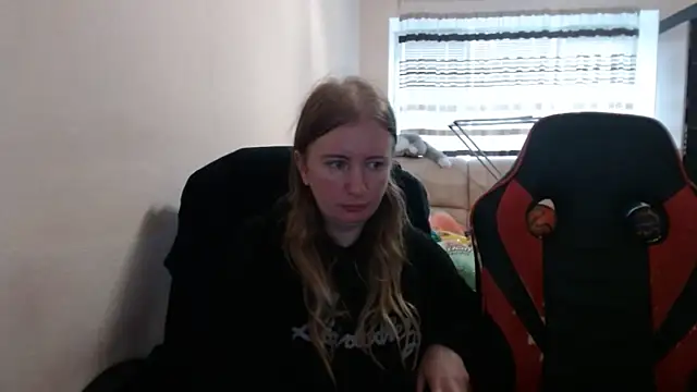 PeterAndJen online show from October 11, 6:40 am