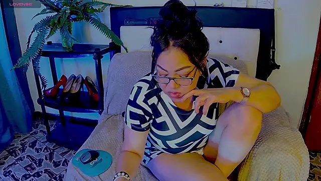 Mommy-pervert online show from April 6, 2:55 am