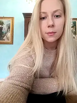 Prettierkate online show from December 15, 8:52 am