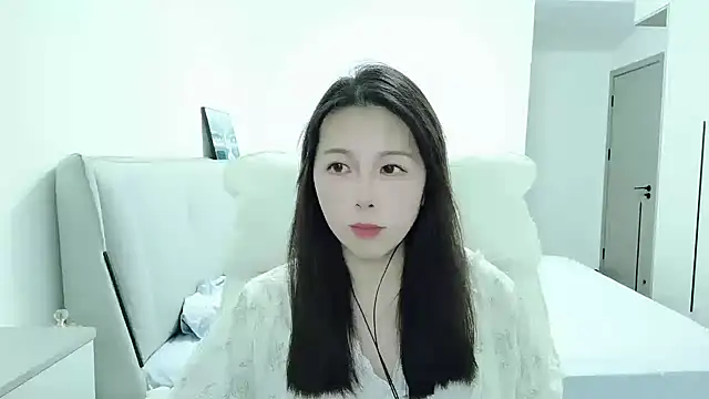 Snapshot of Sunset_glow chatting on September 24, 3:11 pm Sunset glow online show from September 24, 3:11 pm
