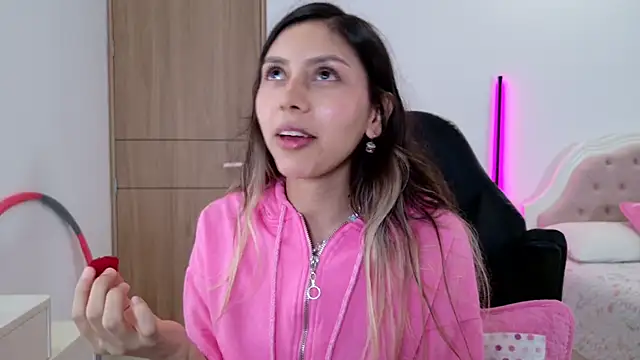 MissBecka  online show from September 8, 8:52 pm