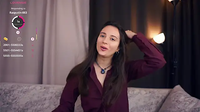 Holla Molly online show from November 15, 6:25 am