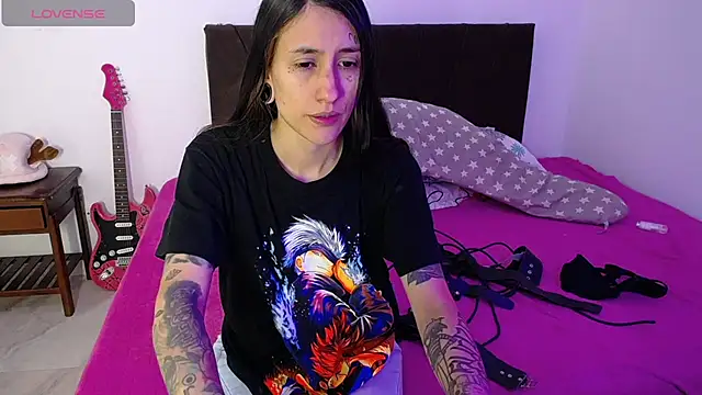 I am kim online show from October 31, 1:51 am