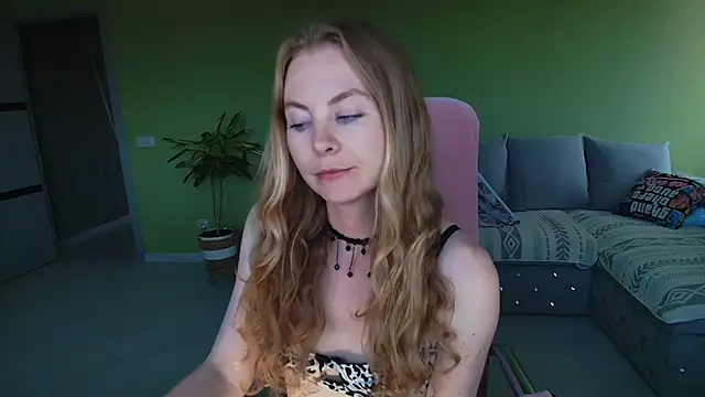 Cuddle Cat online show from July 1, 1:54 pm