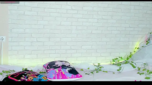 LinaKenny online show from November 11, 6:38 pm