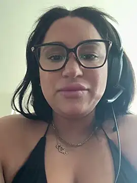 Snapshot of MeghanXO chatting on October 3, 2:00 pm MeghanXO online show from October 3, 2:00 pm