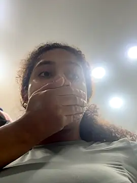 stormyy  online show from October 17, 1:42 am