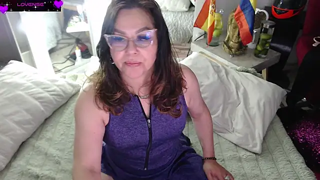 Myrnasexxx online show from July 5, 8:31 am