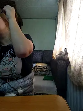 Snapshot of BustyBlond chatting on October 18, 6:49 am BustyBlond online show from October 18, 6:49 am