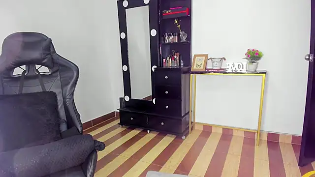 Emattaylor online show from October 29, 11:03 am