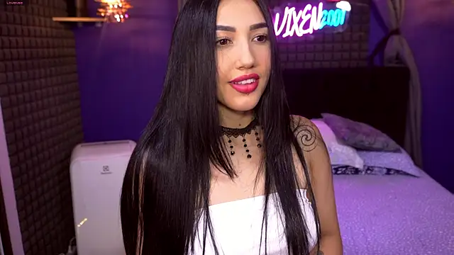 bull vixen2001 online show from June 18, 12:12 am