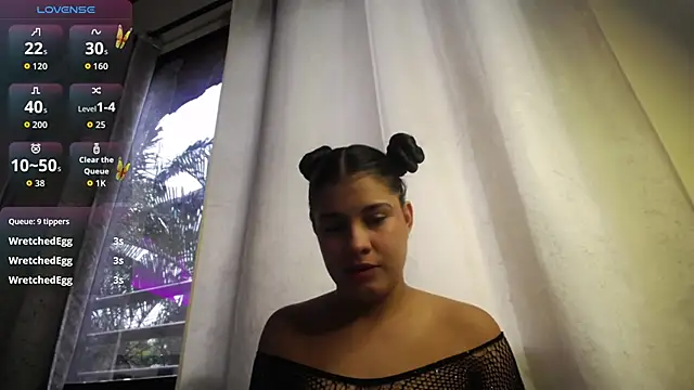 Snapshot of shanakendall chatting on October 15, 2:08 pm shanakendall online show from October 15, 2:08 pm
