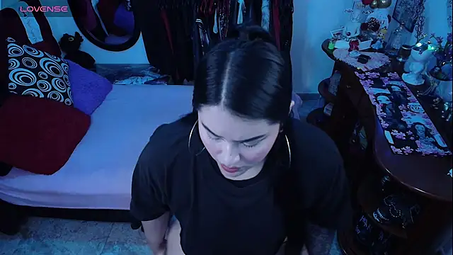 lufek23 online show from February 15, 2:27 pm