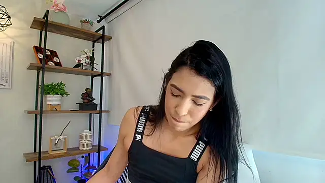 Sassy--Girl online show from March 19, 6:45 pm