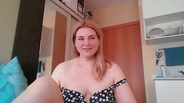 mmmPinUpGirl online show from June 29, 3:34 pm