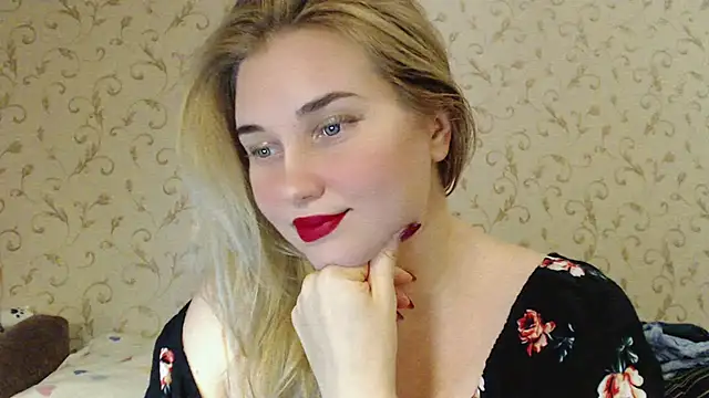 Snapshot of mmmPinUpGirl chatting on September 14, 8:29 pm mmmPinUpGirl online show from September 14, 8:29 pm