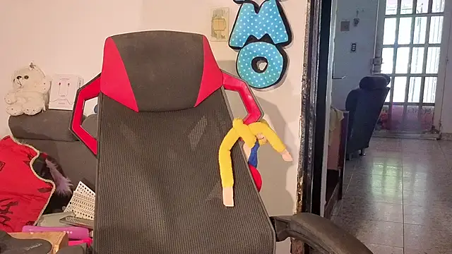 amandabakerx online show from March 24, 5:40 pm