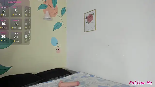 Snapshot of Alondra_zaaens chatting on October 15, 4:04 am Alondra zaaens online show from October 15, 4:04 am