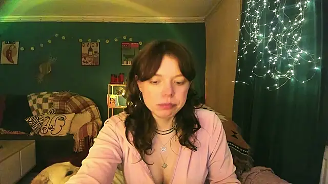 ClancyMorissey online show from April 18, 9:26 pm